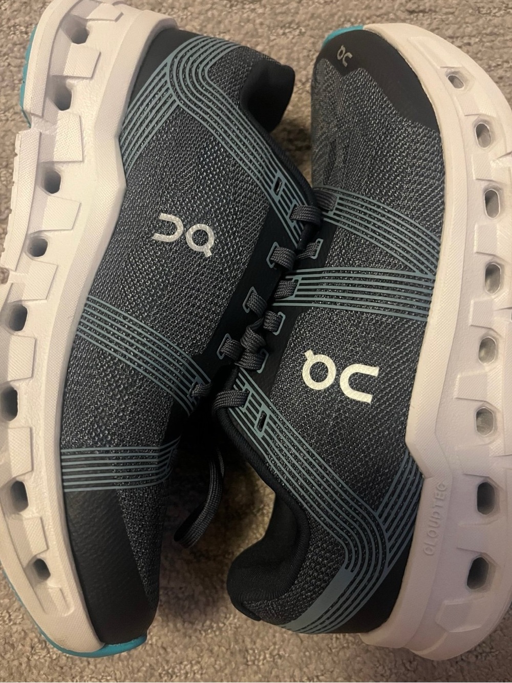 On Cloud Women's Athletic Shoes — Charcoal with Teal Accents 6.5w